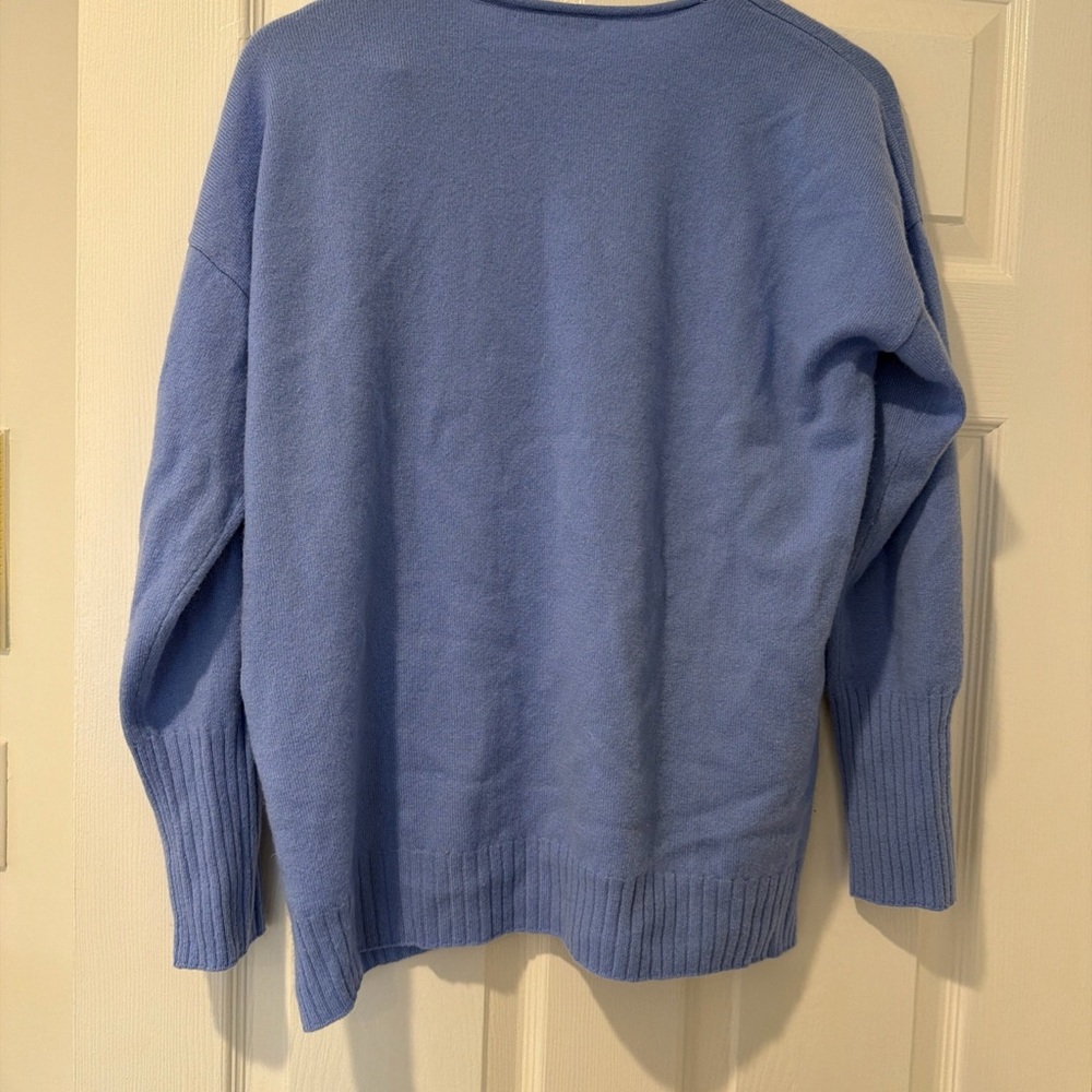 J. McLaughlin Soft Periwinkle Crewneck Sweater -100% cashmere - Picture 5 of 7